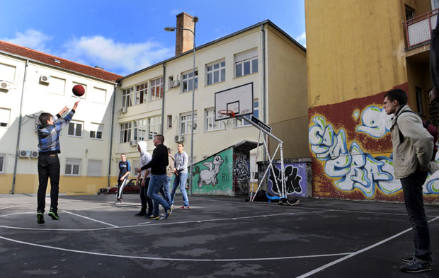 Новине у средњим школама: Гимназијалци уче о бизнису и геополитици